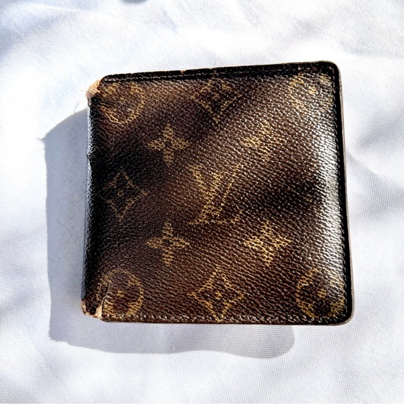 Louis Vuitton LV MONO BIFOLD WALLET authentic - Picture 2 of 6